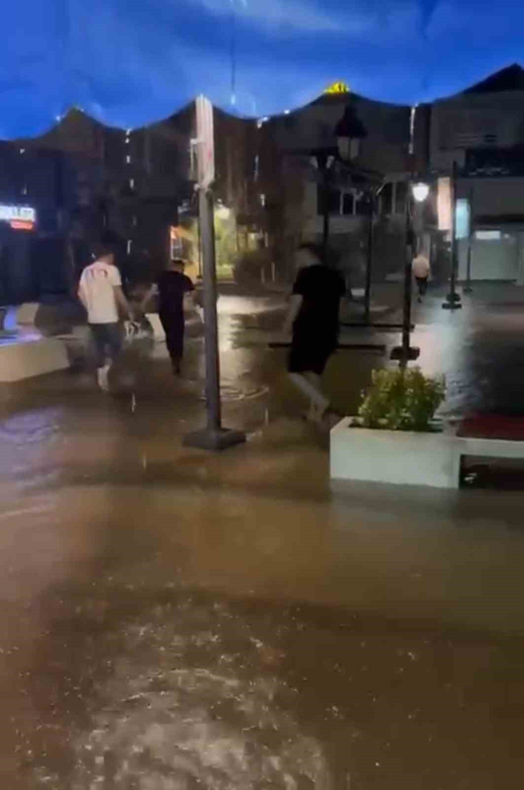 Ordu’da sağanak sonrası sel ve su baskınları 