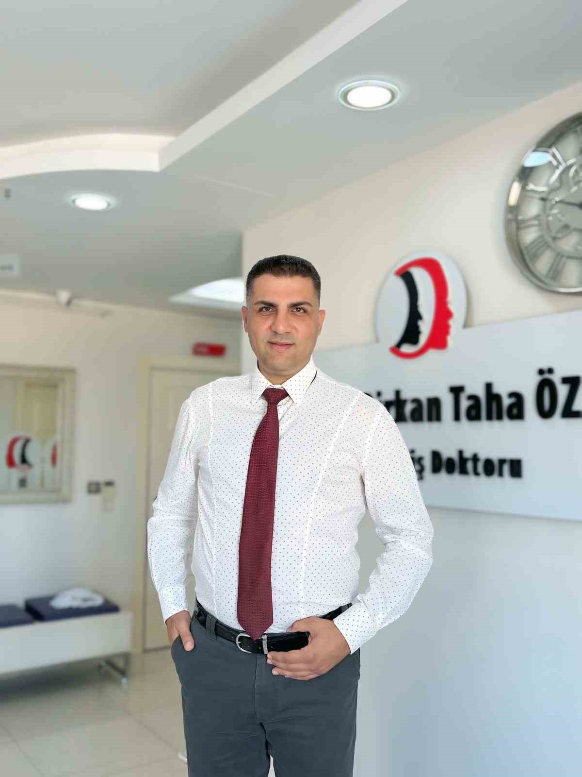 Diş Hekimi Prof. Dr. Özkan: 