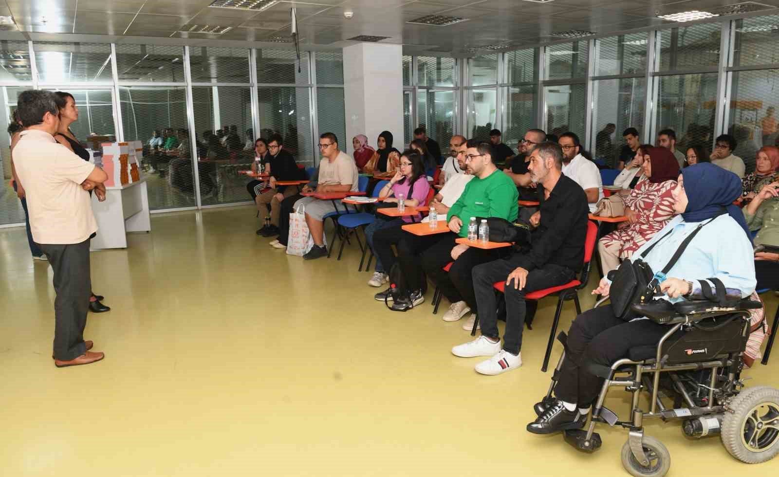 Osmangazi Belediyesi’nden engelli bireylere eğitim desteği 