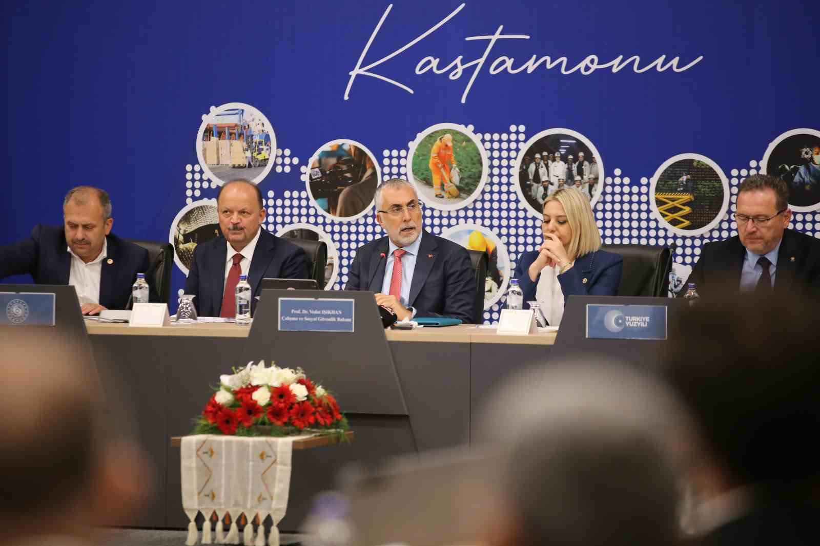 Bakan Işıkhan: 