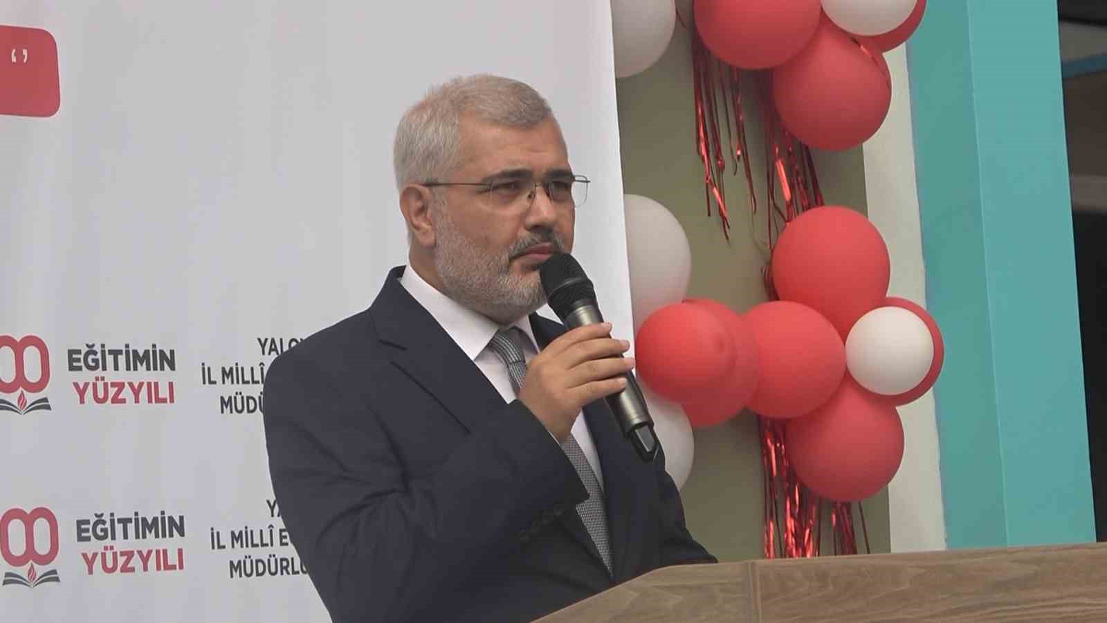 Yalova’da yeni eğitim yılının ilk ders zili törenle çaldı 