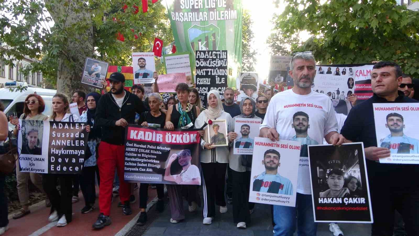 Aileler, kaybettikleri evlatları için yürüdüler: 