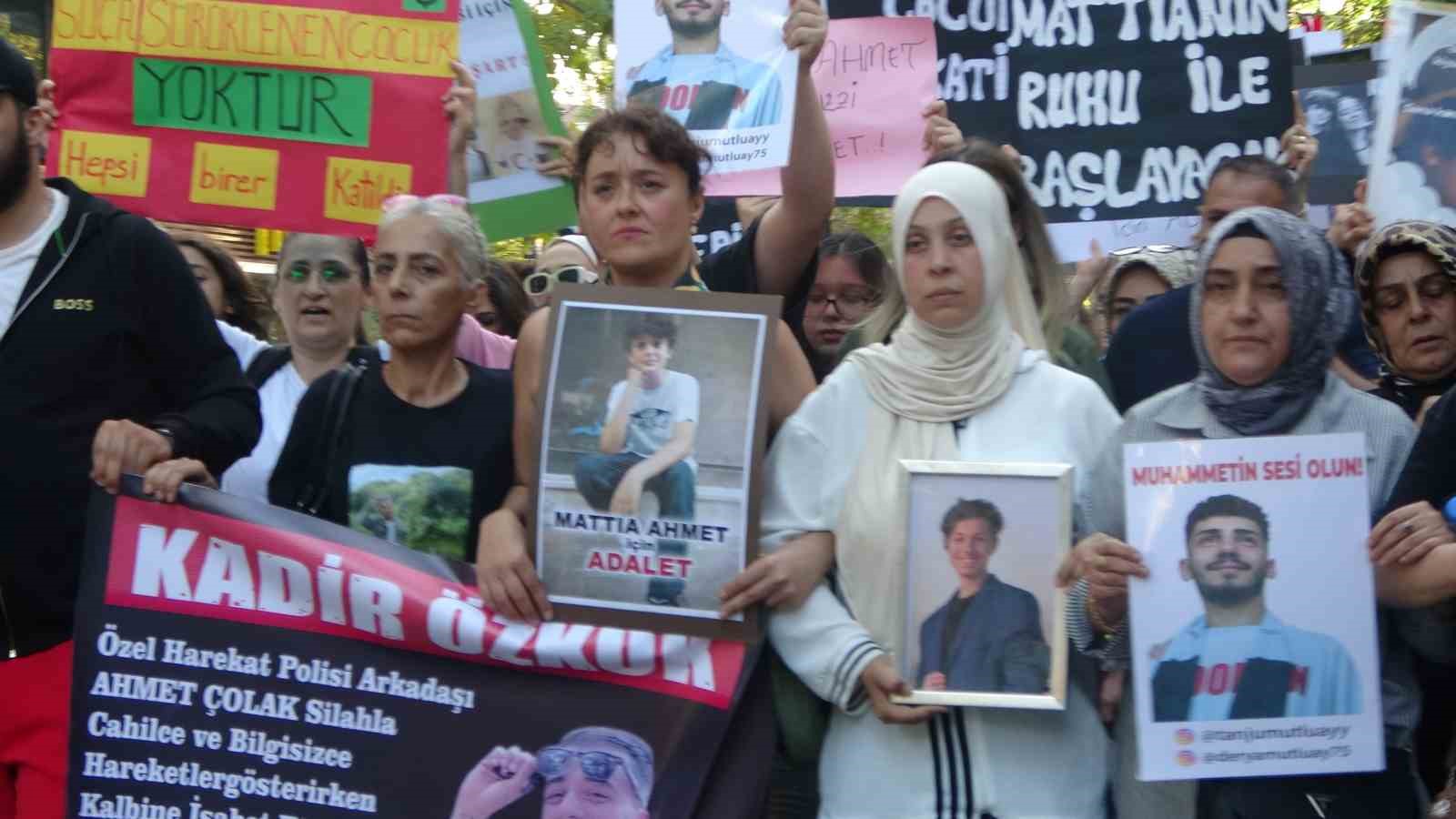 Aileler, kaybettikleri evlatları için yürüdüler: 