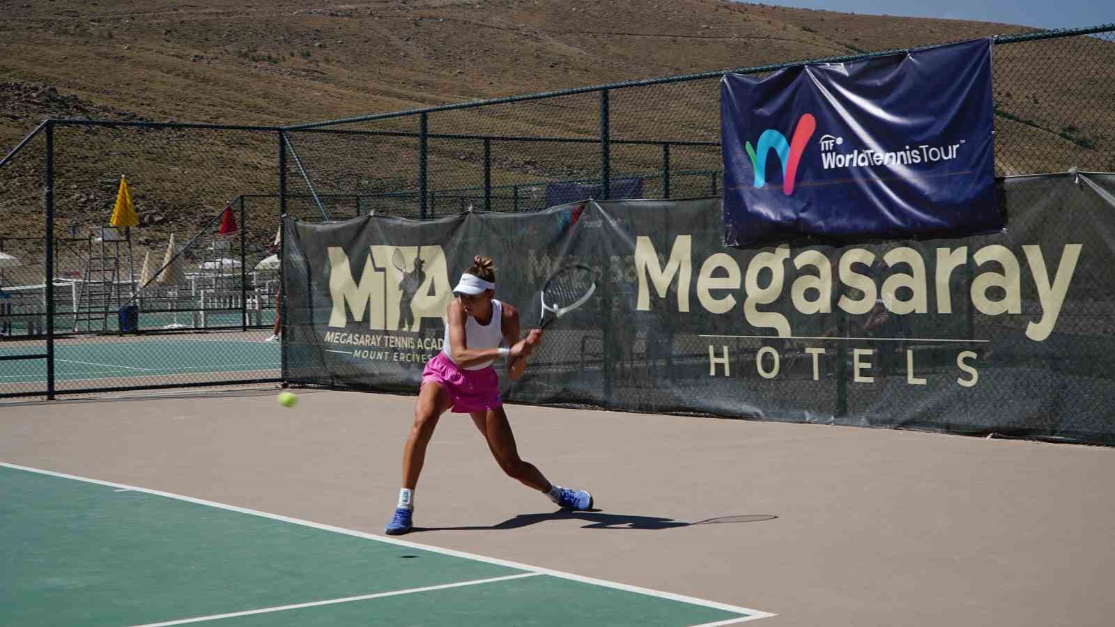 Dünya Tenis Turu bu yıl ikinci kez Erciyes’te start aldı 