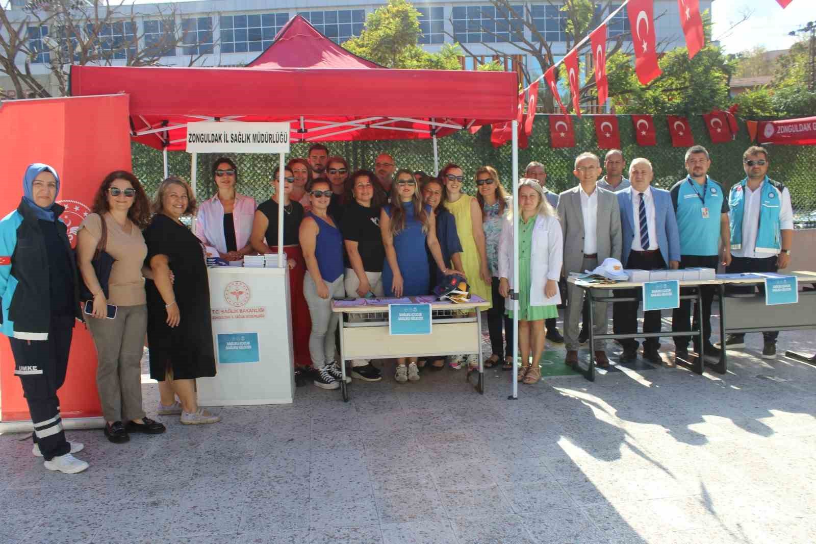 Minik öğrenciler sağlık elçisi oldu 