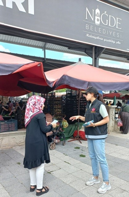 Narkotik polisinden vatandaşlara bilgilendirme çalışması 