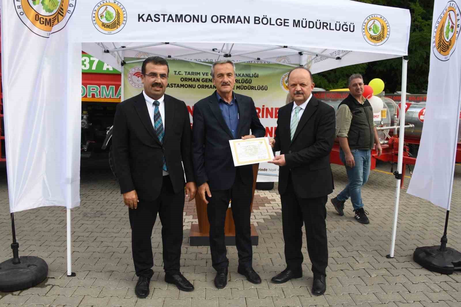 Kastamonu’da yangına hassas köylere 16 su söndürme tankeri dağıtıldı 