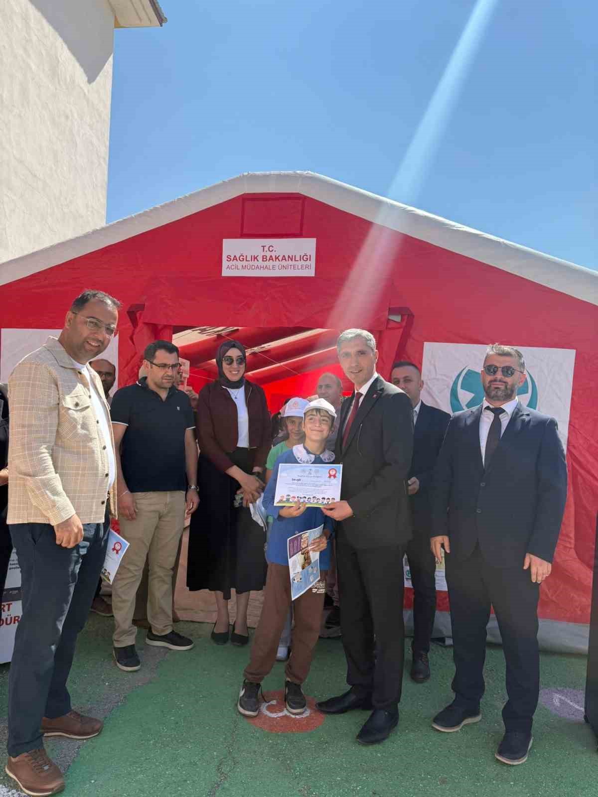 Bayburt’ta öğrencilere sağlıklı yaşam eğitimi verildi 