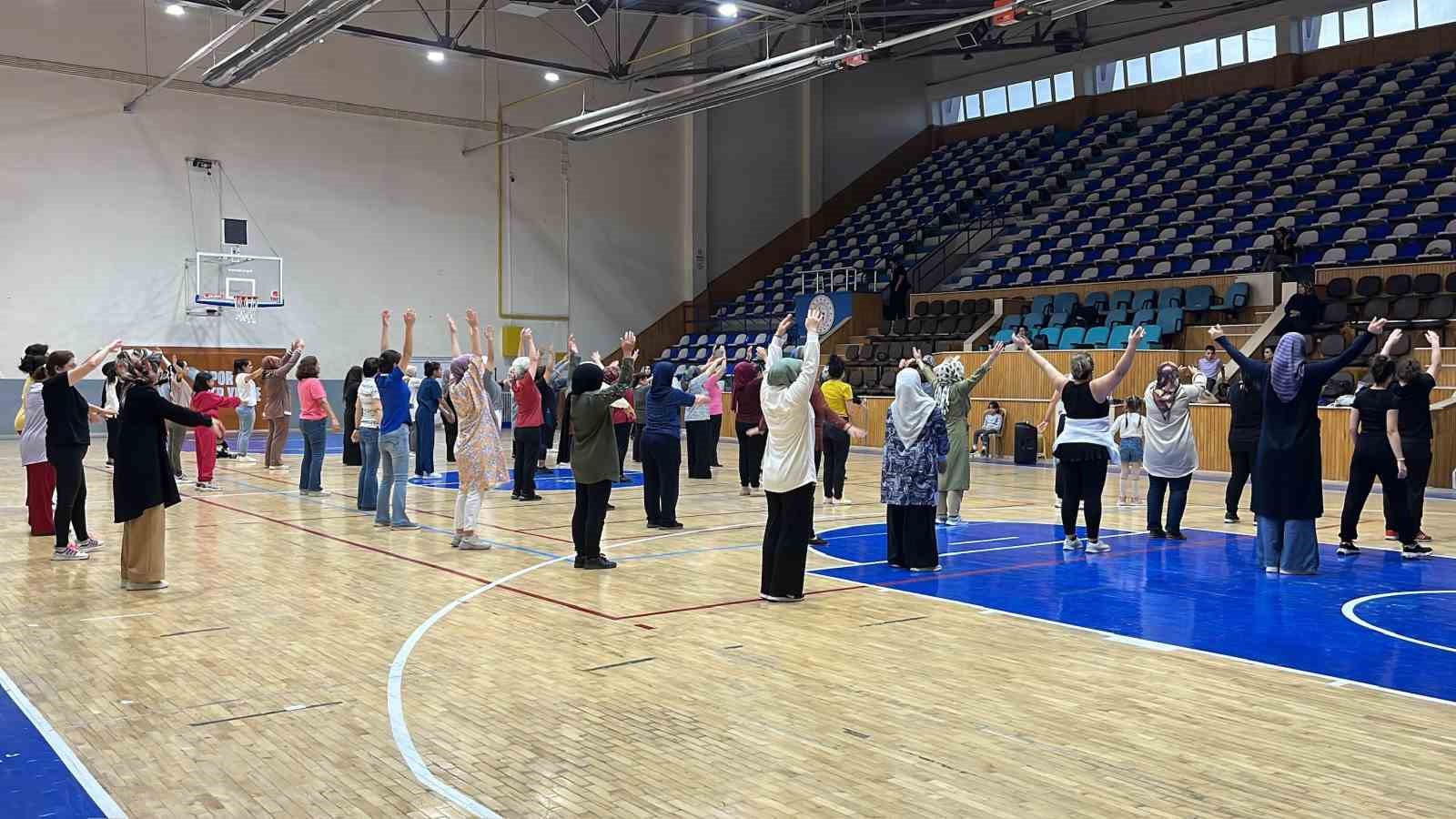 Karaman’da Halk Sağlığı Haftası’nda pilates etkinliği 