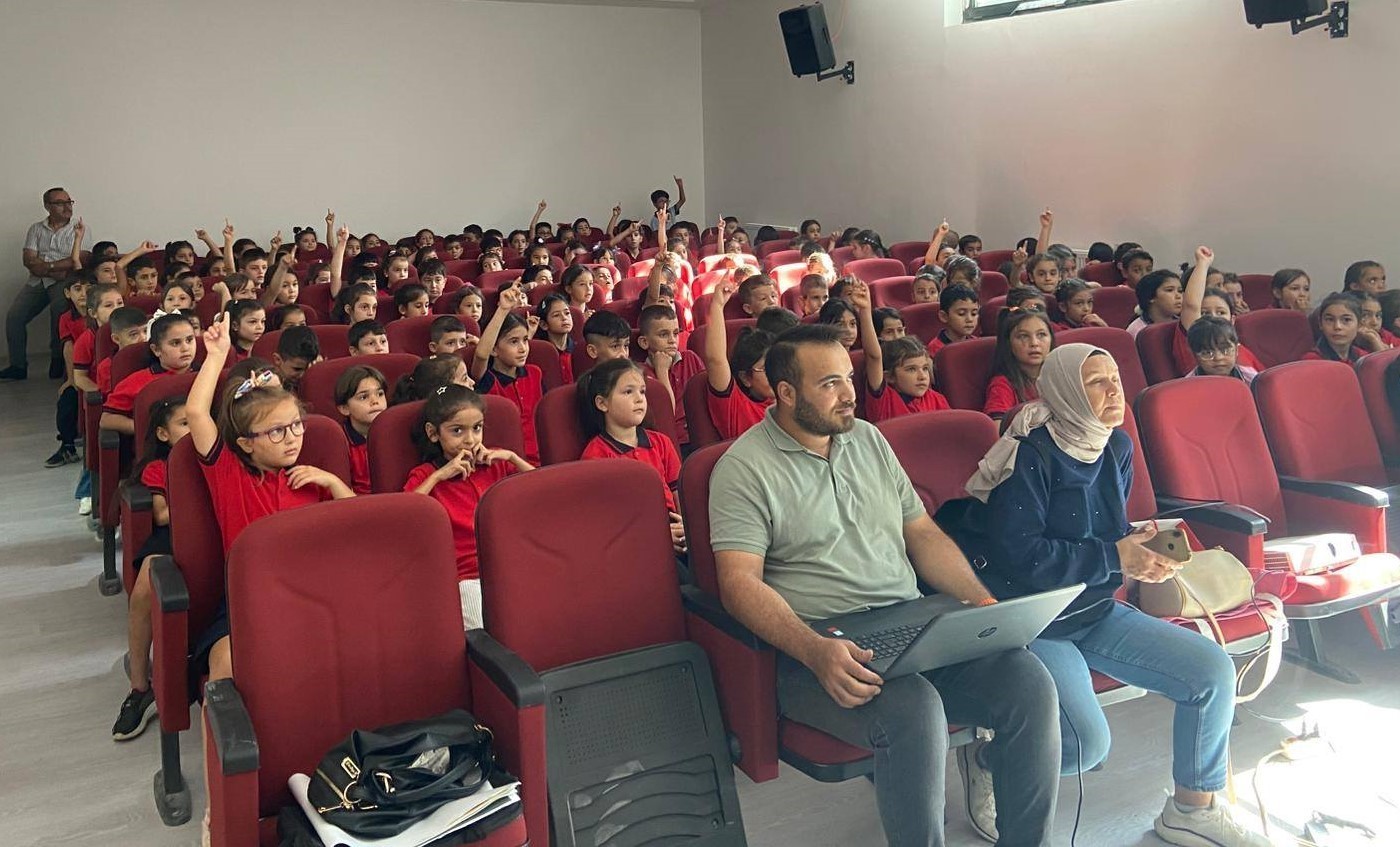 Sarıgöl’de öğrenciler ’Sağlıklı gelecek’ için bilgilendirildi 
