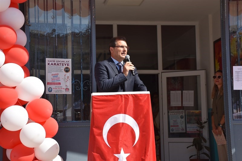 Salihli’de İlköğretim Haftası kutlandı 