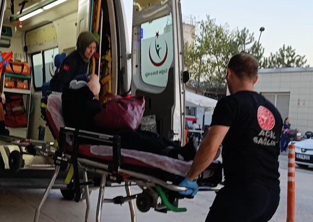 Bursa’da işci servisi ile yolcu minibüsü çarpıştı: 4 yaralı 