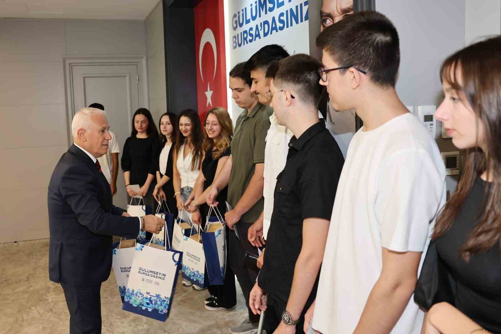 Üniversite hayalleri, Büyükşehir’le gerçeğe dönüştü 