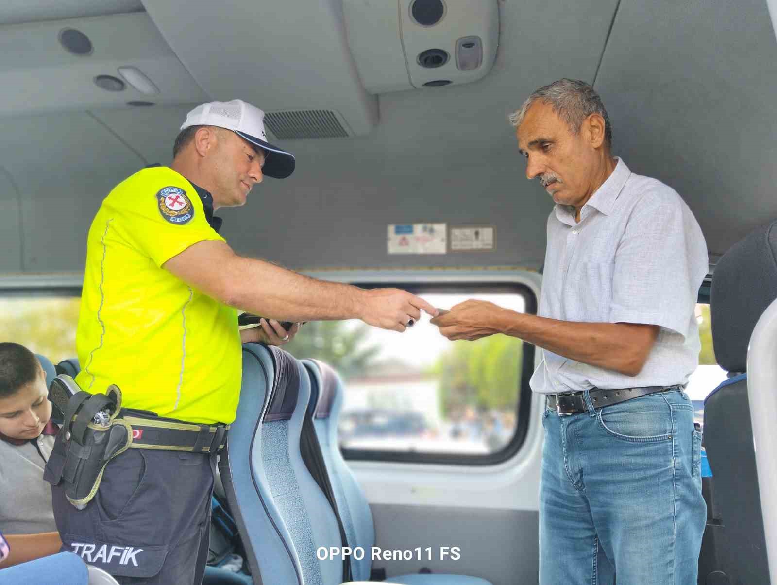 Bafra’da okul servis araçlarına sıkı denetim 