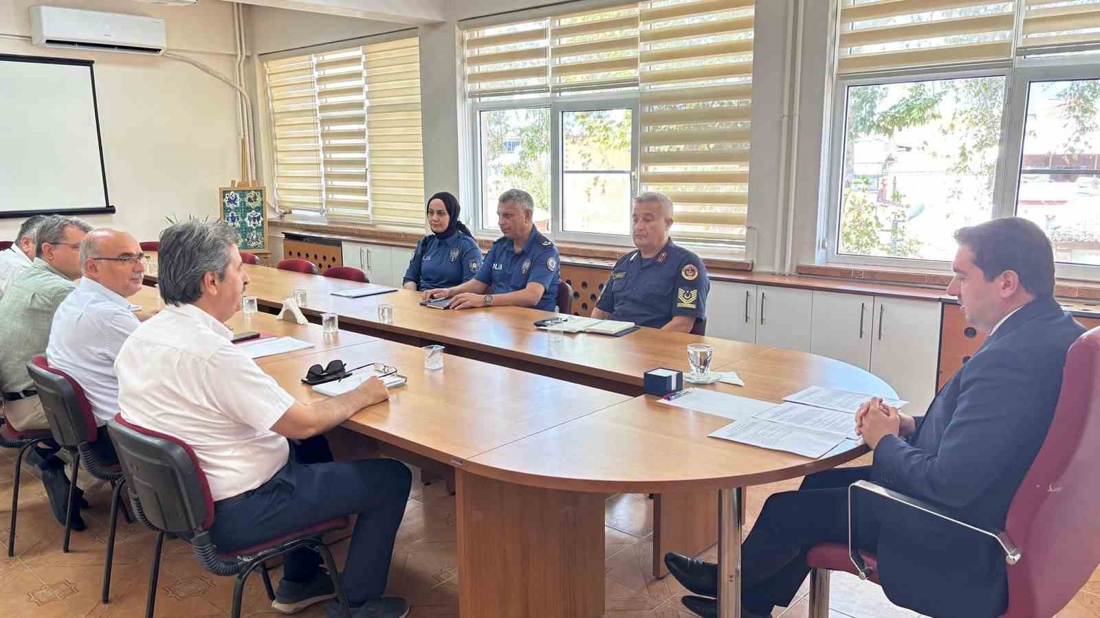 Havran’da çocukların eğitim güvenliği için toplantı yapıldı 