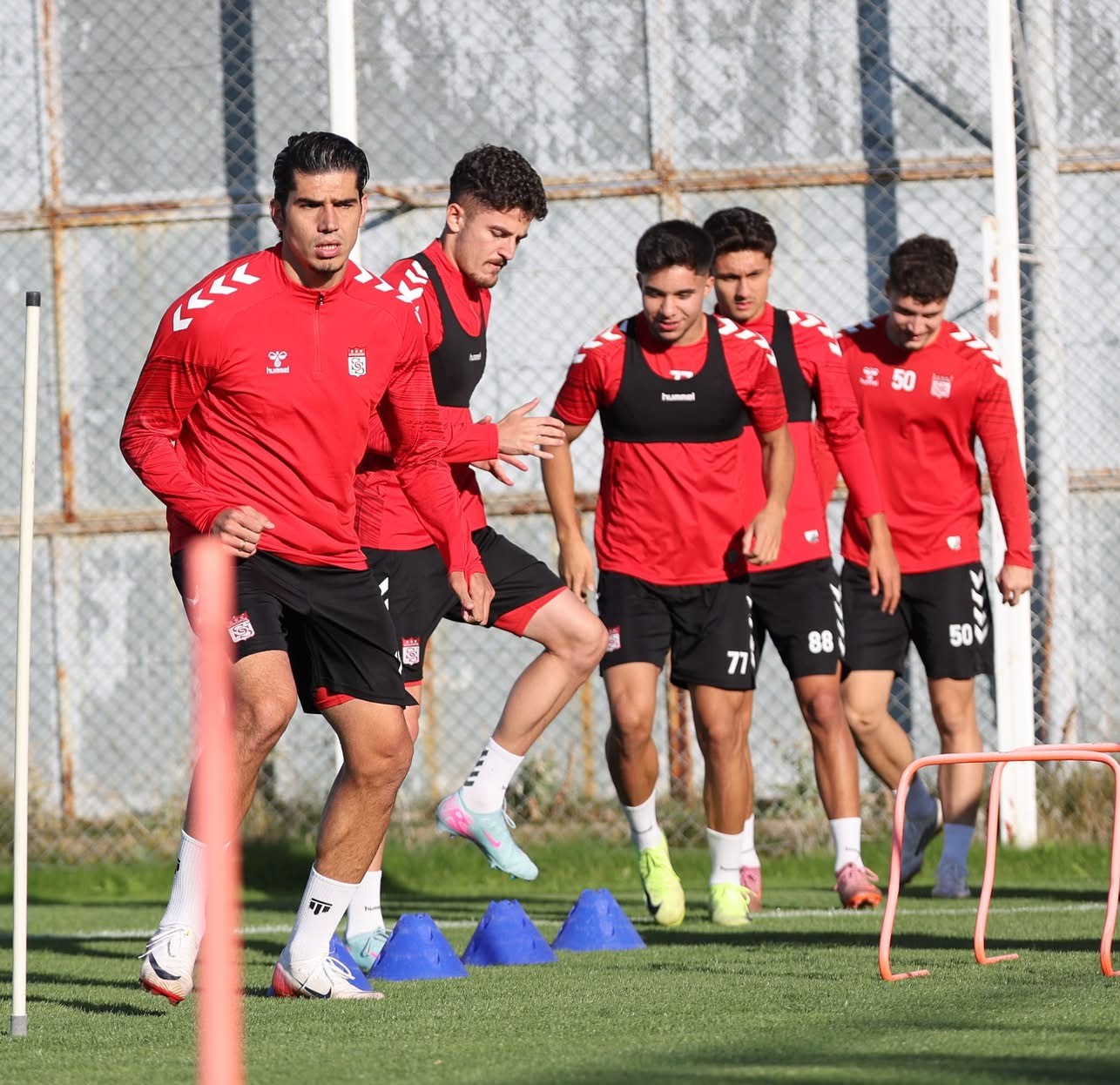 Sivasspor, Sarıyer maçı hazırlıklarını sürdürdü 