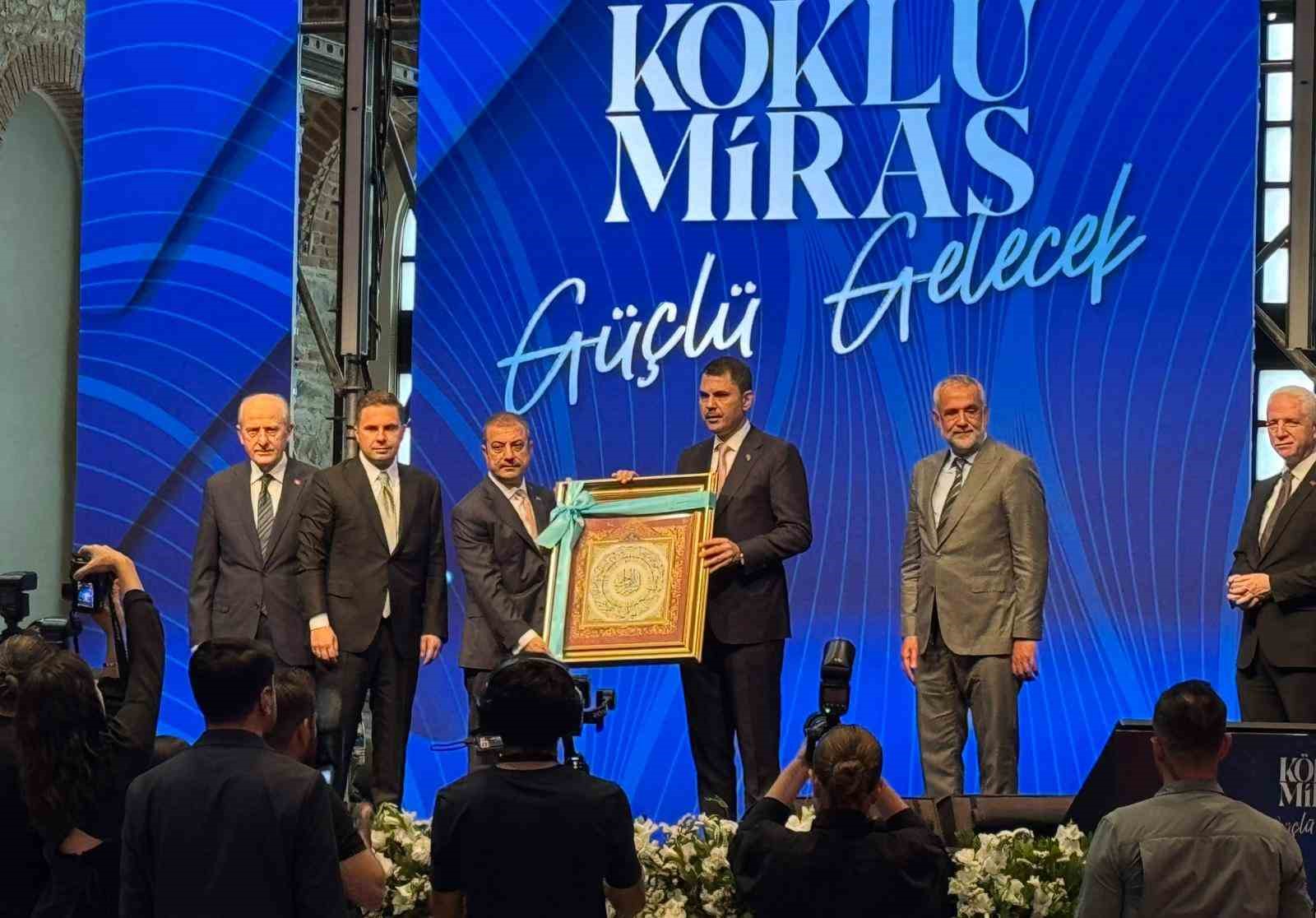 Faizsiz ev, iş yeri ve araç alımında yeni dönem: Bakan Kurum detayları açıkladı 