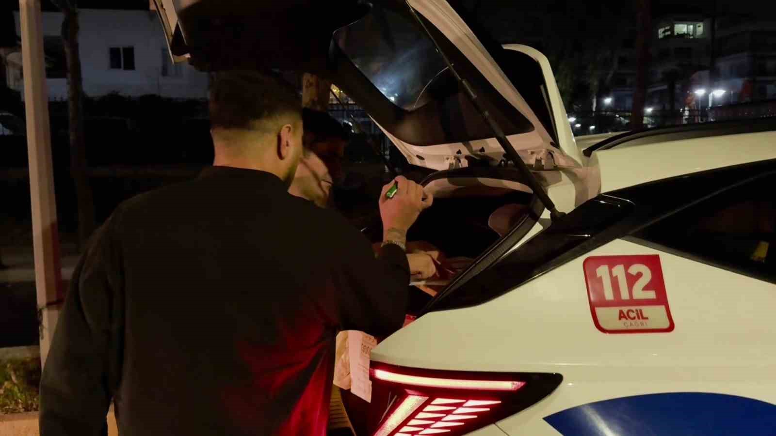 Avcılar’da polisten kaçan alkollü sürücü yakalanınca sevgilisine beddua etti 