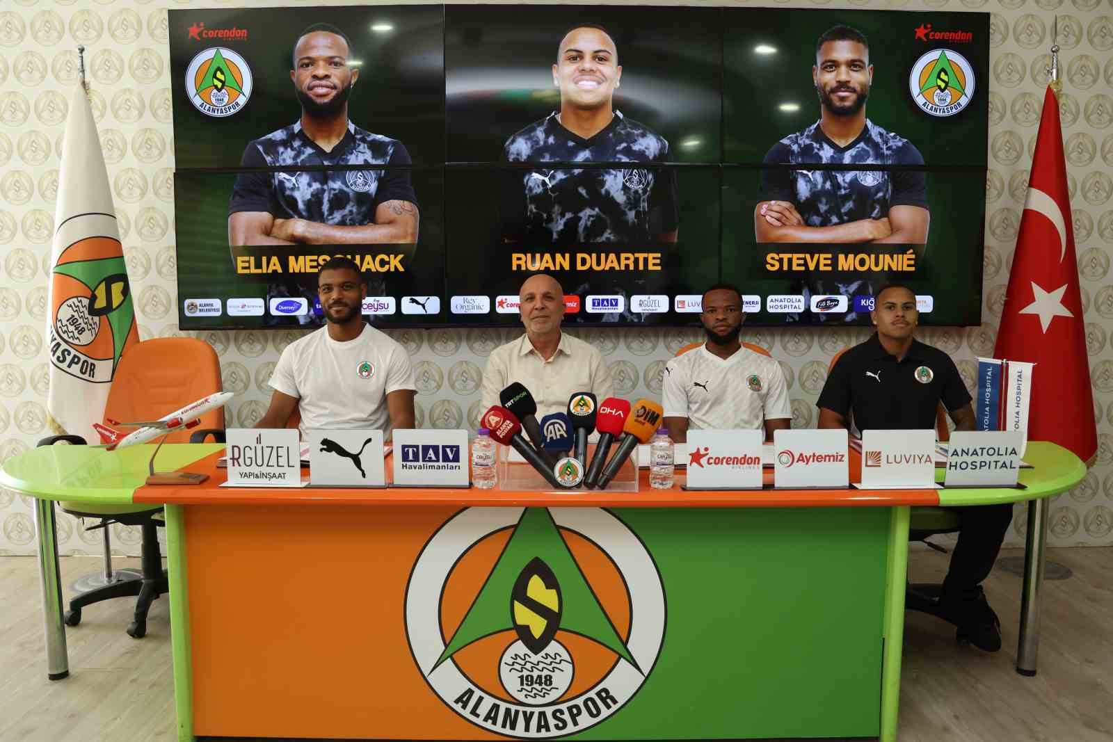 Alanyaspor’dan 3 imza