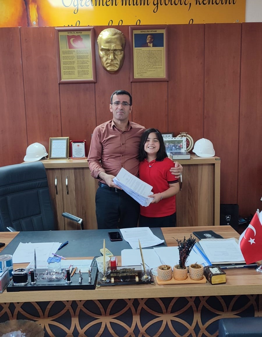 Vefat eden müdürlerinin adının yaşatılması için harekete geçtiler 