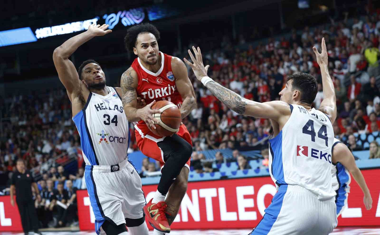 A Milli Erkek Basketbol Takımı finalde 
